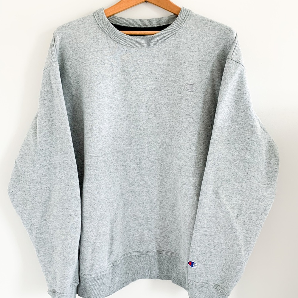 Gray Champion Crewneck